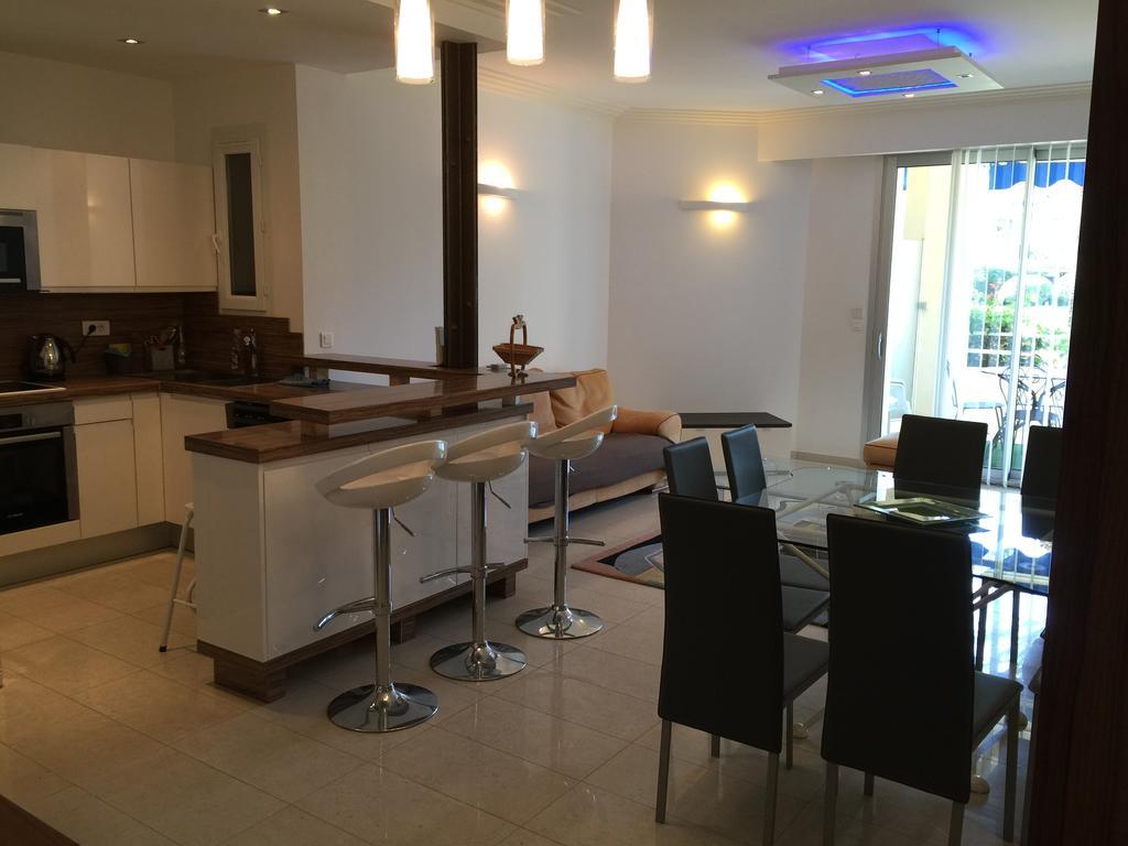Appartement Cannes Sur Croisette Екстериор снимка