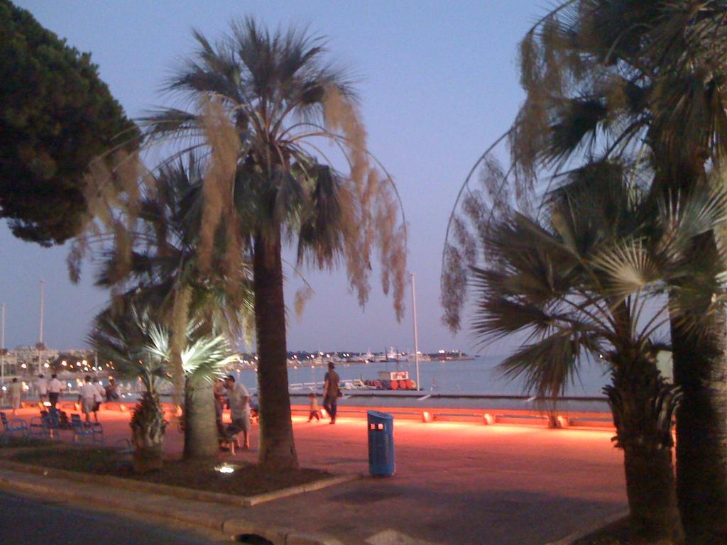 Appartement Cannes Sur Croisette Екстериор снимка